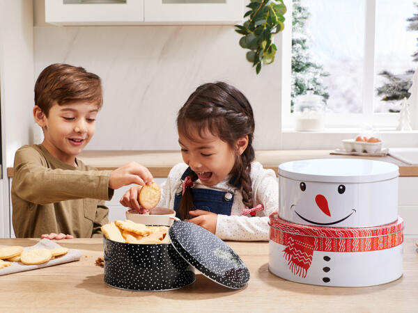 Christmas Tin Set