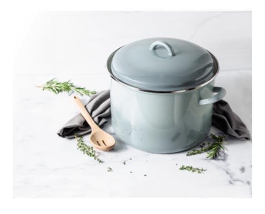 Crofton 
 12-Quart Porcelain Enamel Stockpot