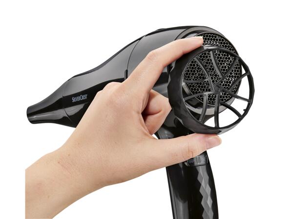 VYSOUŠEČ VLASŮ S IONIZAČNÍ TECHNOLOGIÍ 2 200 W
