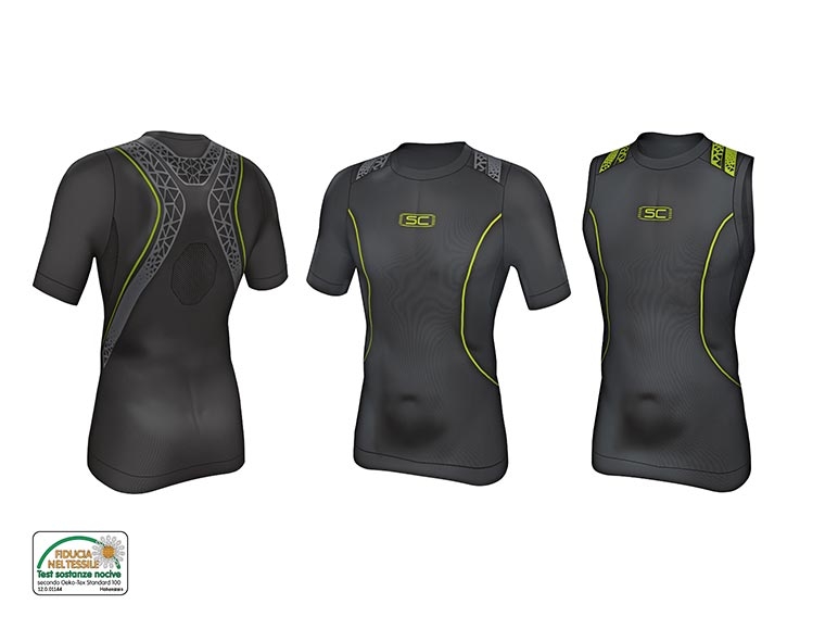 Maglia sportiva a compressione ***Articolo disponibile solo nella Svizzera tedesca.***