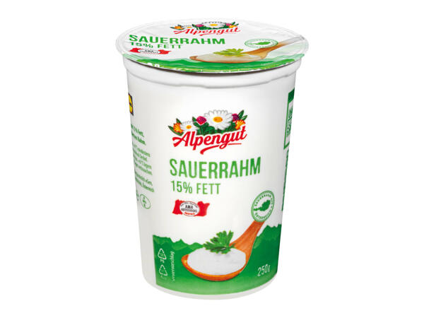 Sauerrahm