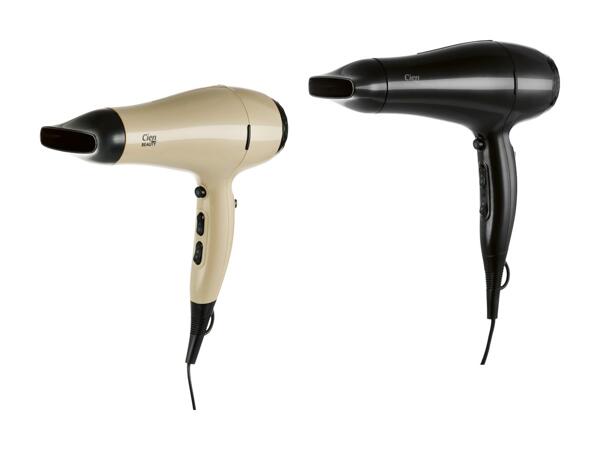 Sèche-cheveux à technologie ionique