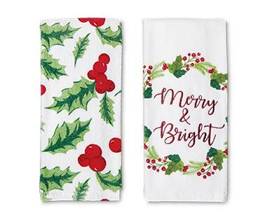 Merry Moments 2-Piece Holiday Towel Set