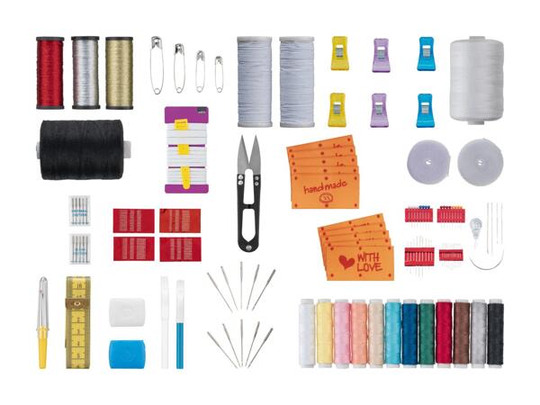 Assortiment d'articles de couture