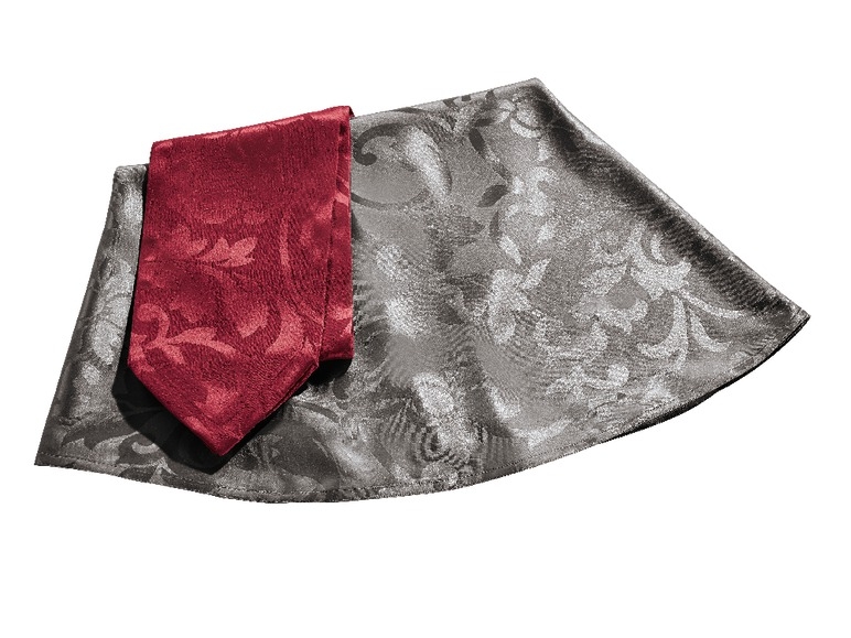 Nappe et chemin de table