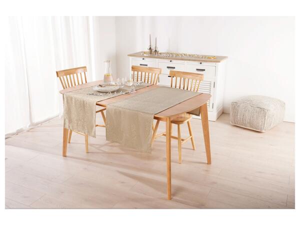 Tablecloth or table runner set
