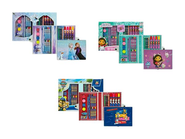Coffret de dessin, 34 pièces