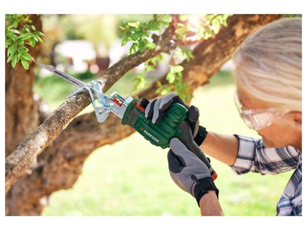 Cordless Garden Saw