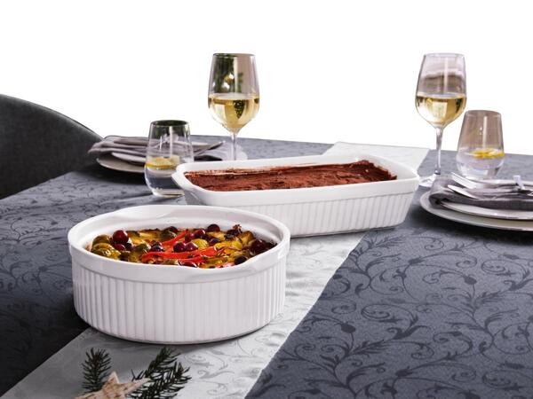 Oven Dish / Set of Ramekins
