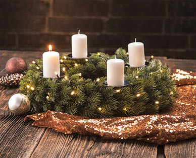Couronne LED en sapin avec minuterie OECOLUX(R)