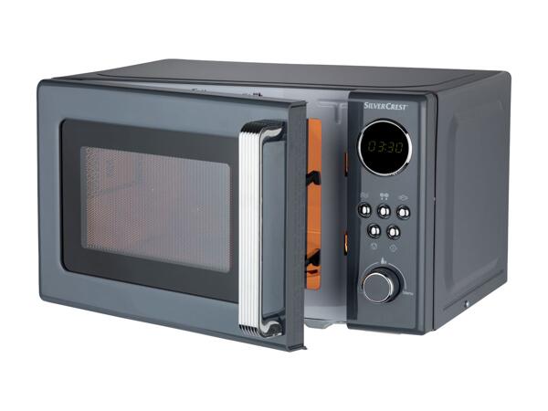 Four à micro-ondes