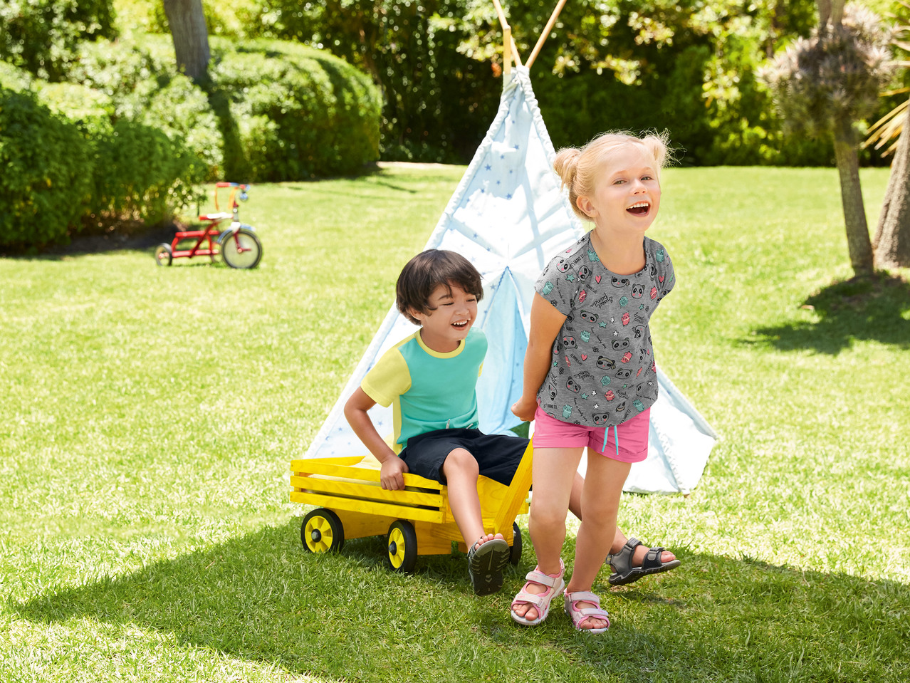 Kids' Sandals