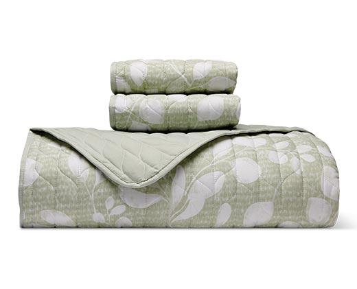 Huntington Home Embroidered Quilt Set