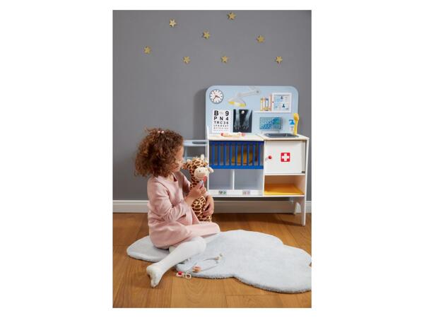 2-in-1 Baby Clinic and Vets