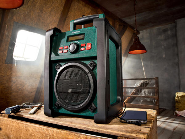 Rugged Waterproof Dab Radio