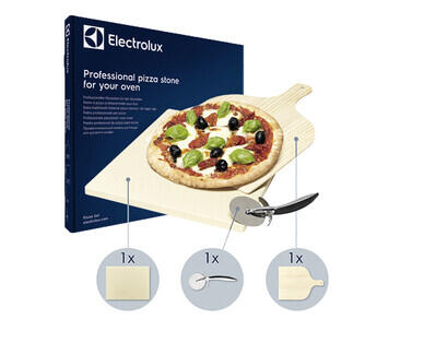 ELECTROLUX
LOT AVEC PIERRE À PIZZA