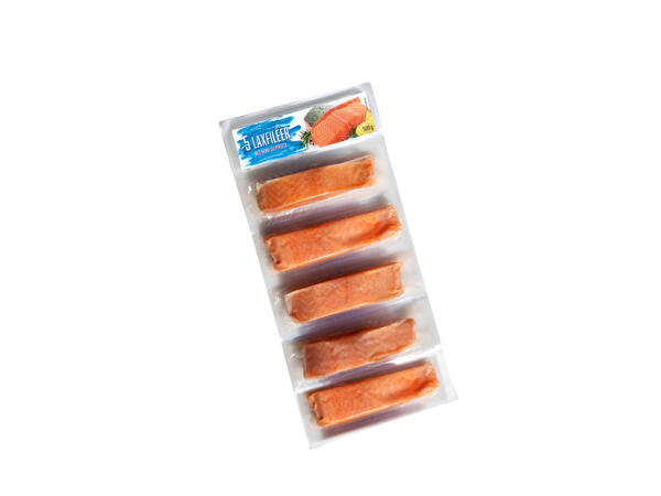 Laxfilé i portioner med skinn