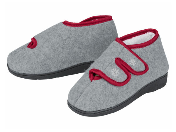 Ladies' Slippers