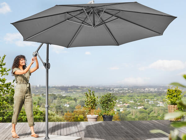 Cantilever Parasol