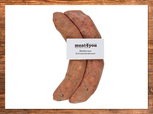Saucisses aux tomates, olives et persil