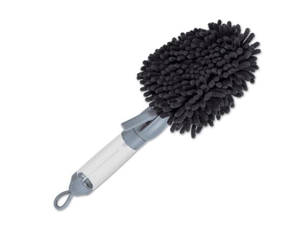 Reinigungswischer mit Sprühfunktion