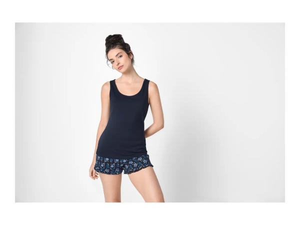 Ladies' Short Pyjamas With Floral Pattern