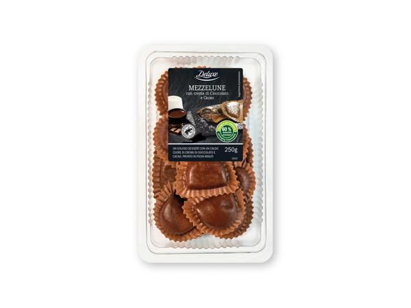 Pasta filled with chocolate and cocoa