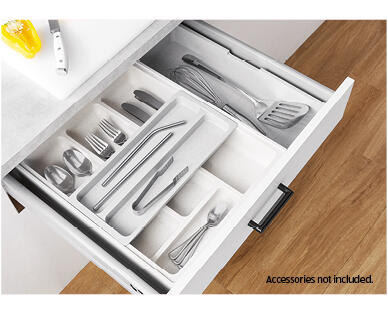 Expandable Cutlery and Utensil Tray