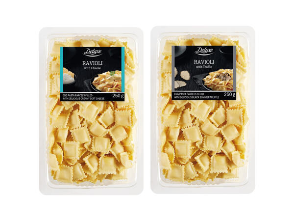 Deluxe Täytetty ravioli