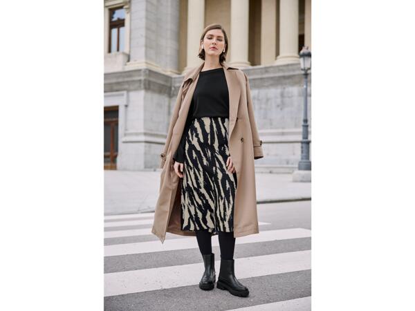 Ladies' satin skirt