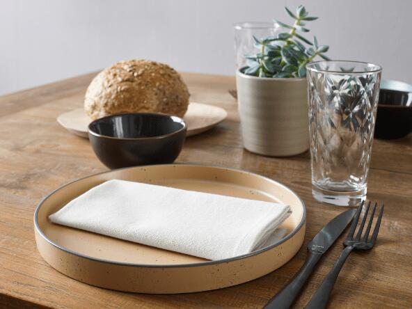 HOME CREATION 	 				Servietter eller dækkeservietter