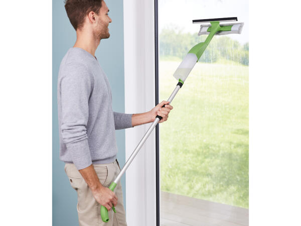 Fensterreiniger mit Sprühfunktion
