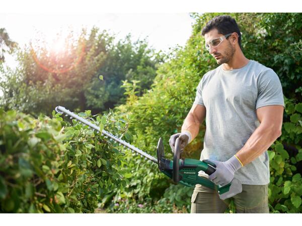 20V Cordless Hedge Trimmer