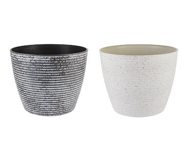 Resin Hanging Pots 2pc or Plastic Planters