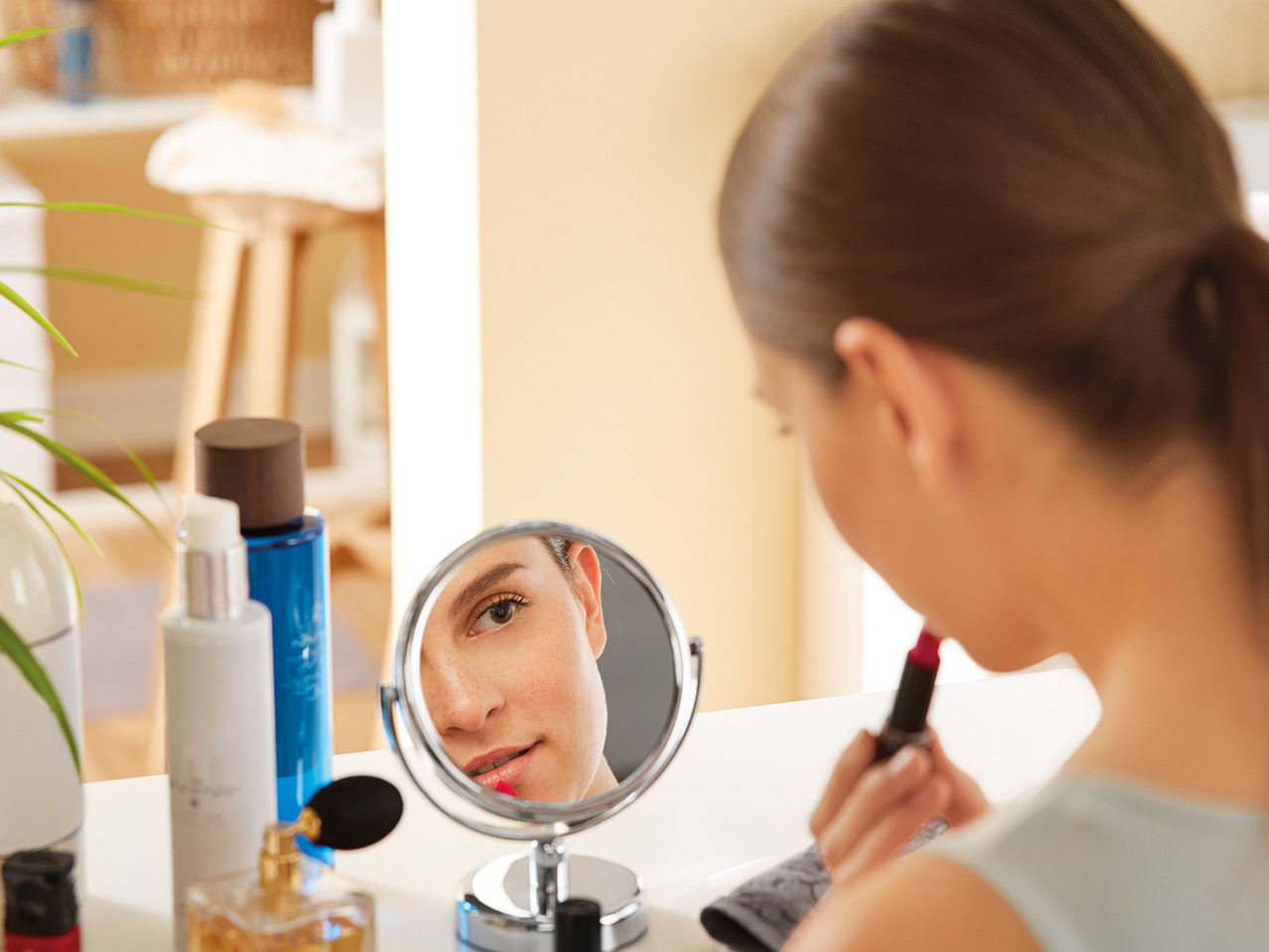 Miomare Cosmetic Mirror1