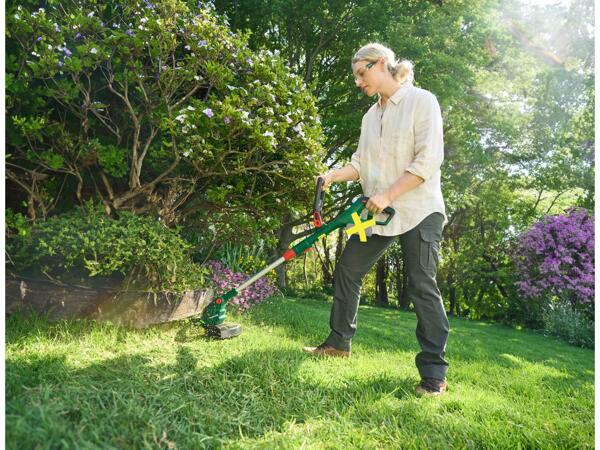 Cordless grass trimmer