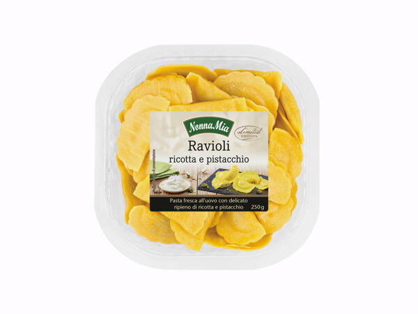 Ravioli with ricotta and pistachio