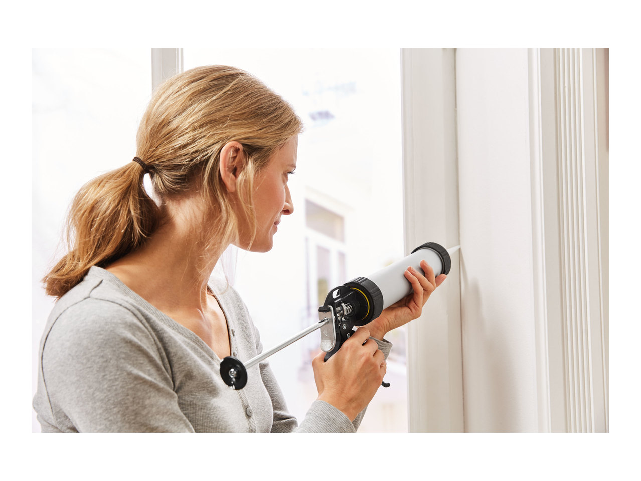 Powerfix Profi Sealant Gun1