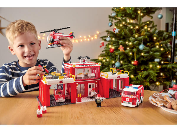 Assorted Building Block Play Sets