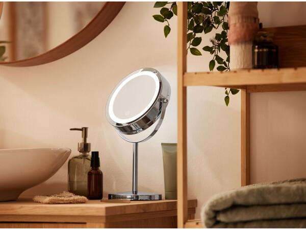 LED Make-Up Mirror