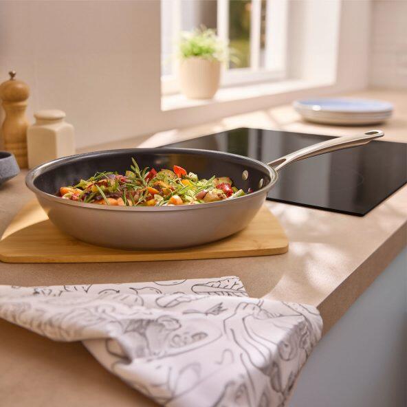 CROFTON(R) 				Keramische pan, 28 cm
