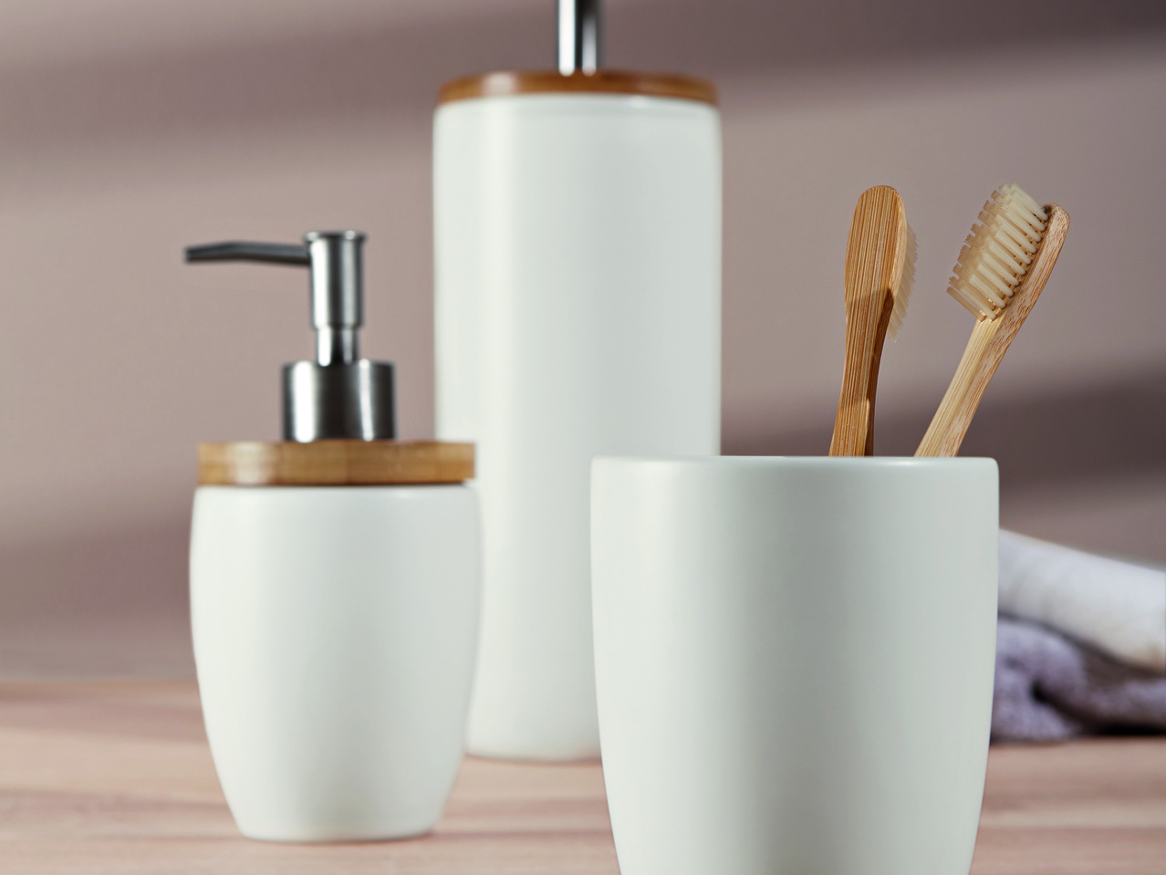 Bathroom Accessories Set
