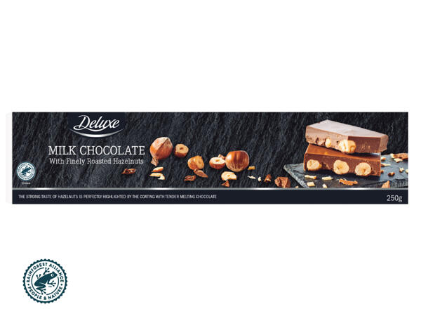 Mjölkchoklad med hasselnötter