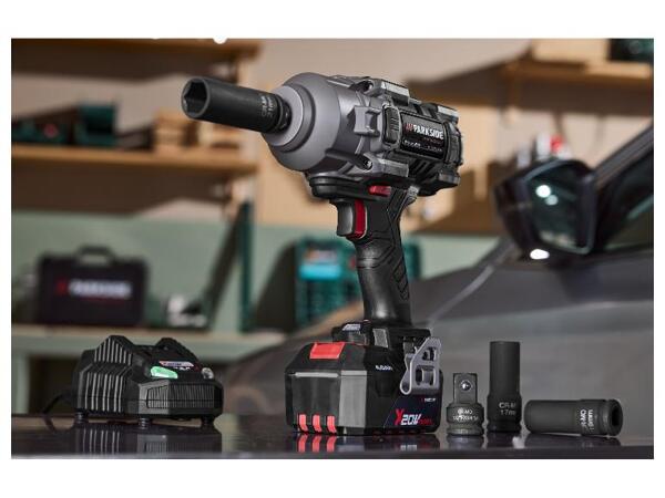 Sada s aku rázovým utahovákem 1/2″ PASSP 20-Li C4, 4 Ah
