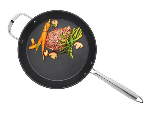 Ernesto 28cm Cast Aluminium Frying Pan - Black