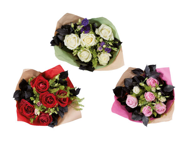 Bouquet de roses et de lisianthus
