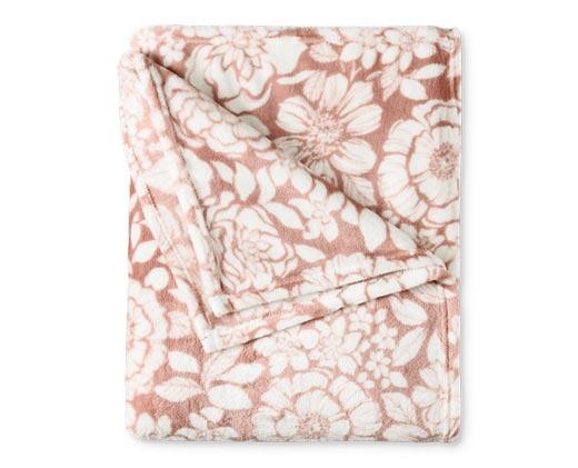 Huntington Home 
 50" x 70" Royal Plush Throw
