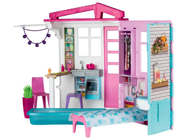 Barbie Holiday House