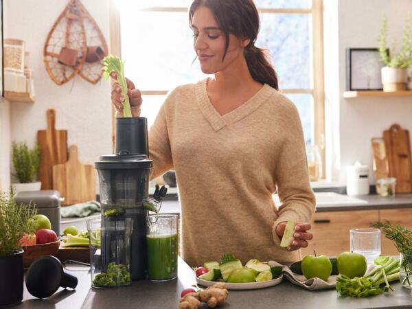 Slow-Juicer