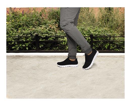 Crane
Men's or Ladies' Walking Shoes